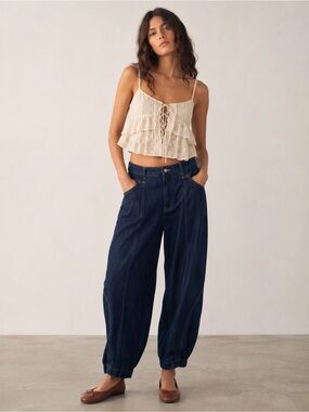 Q2 Barrel Leg Jeans Dark Wash Medium